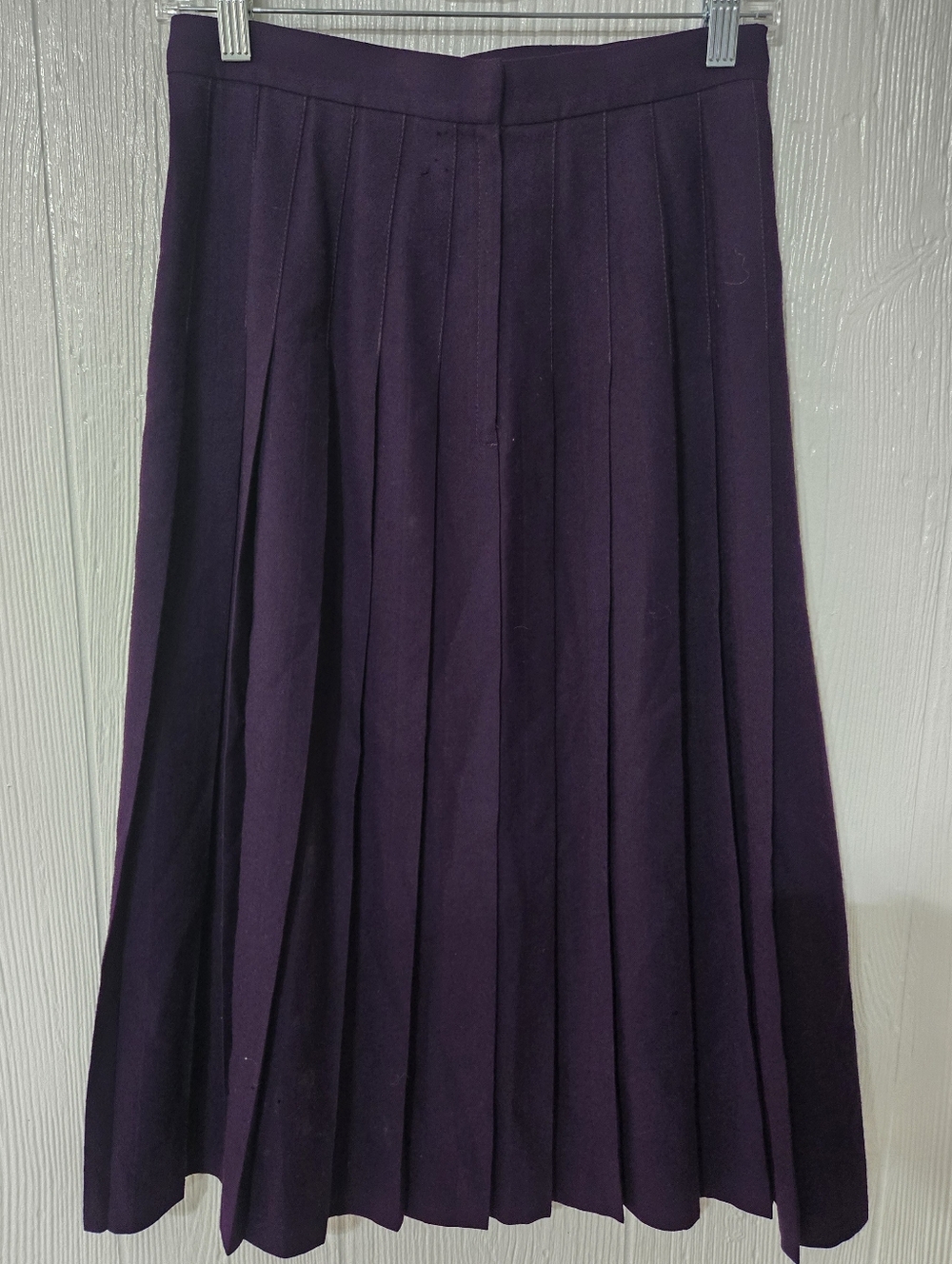 VTG Talbots 100% Wool Tartan Wrap Skirt 8P Purple Pleated USA Heritage Preppy - Picture 2 of 4